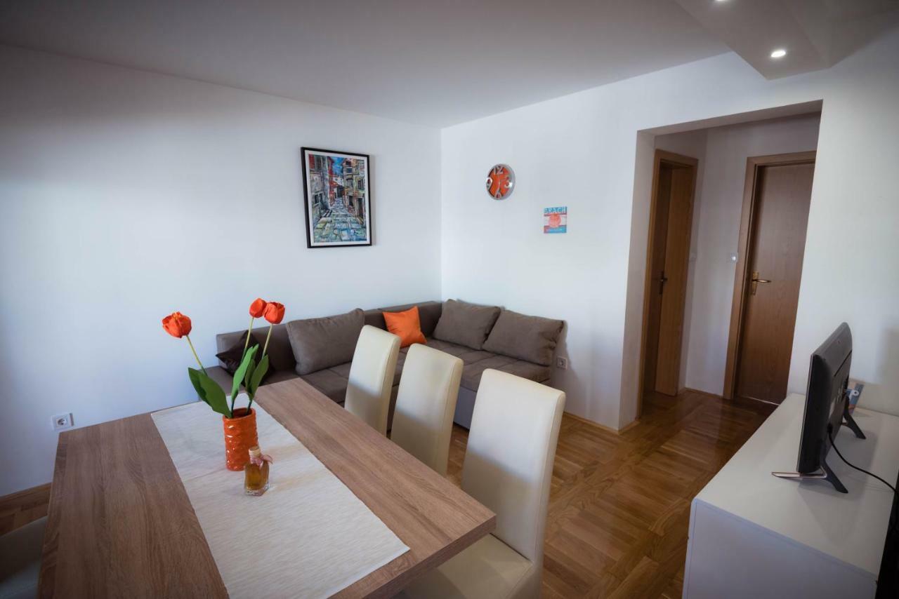 Lego Apartamento Vodice Exterior foto
